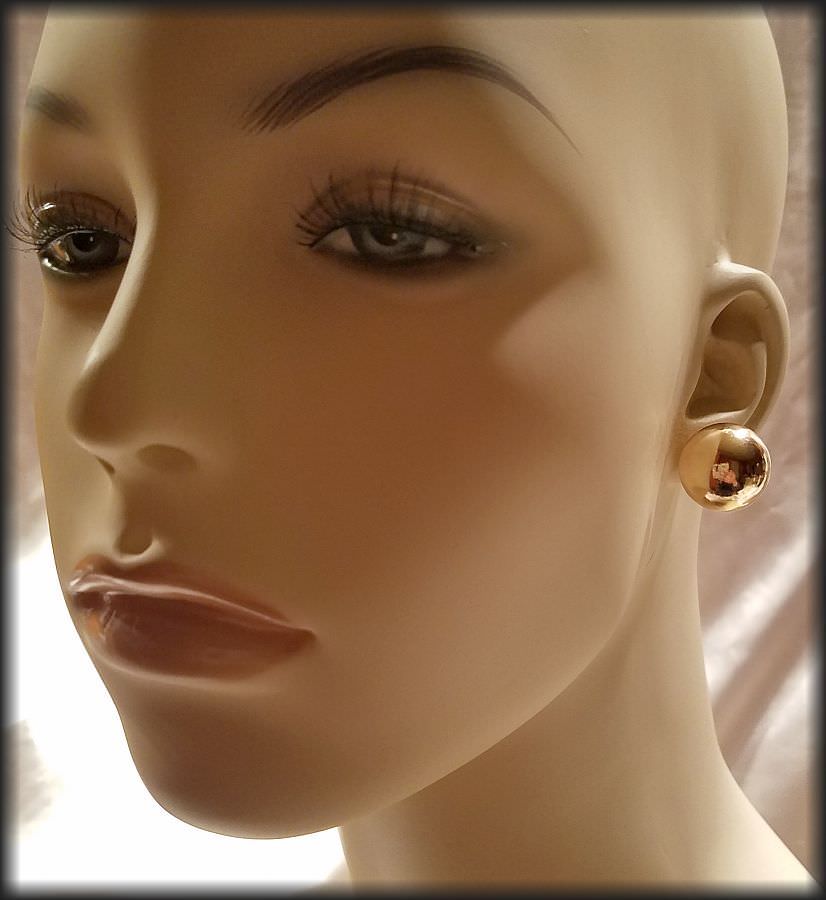 CLASSIC GOLD BALL LARGE 20 MM STUD EARRINGS NEW USA SELLER