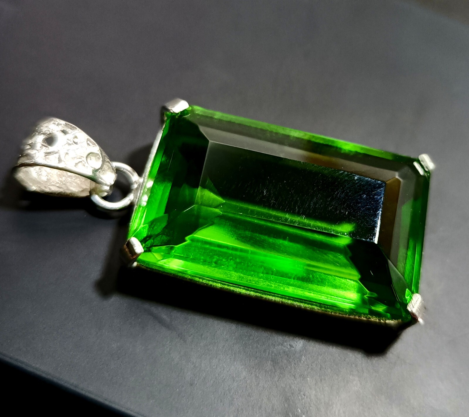 Certified Natural 71.45 Ct Brazilian Emerald Green Topaz Pendant Loose Gemstone