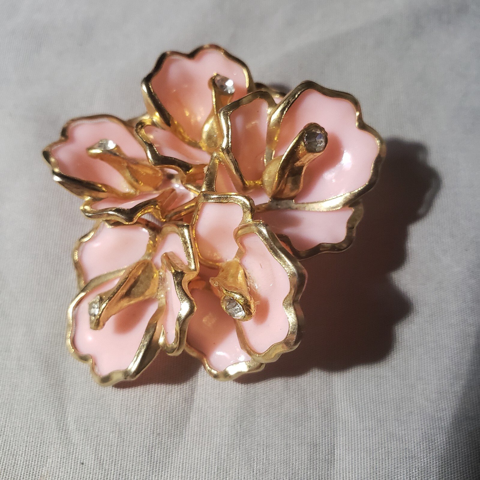 Poured Pink Ruffled Hibiscus Gripoix Glass Flower Screw Back Earring – READ