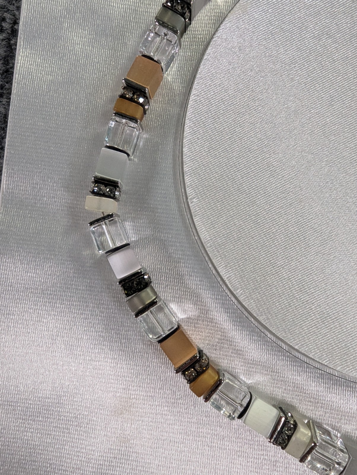 Coeur De Lion GeoCUBE Iconic Neutral Crystal Necklace 4016/10-1400 Original Box