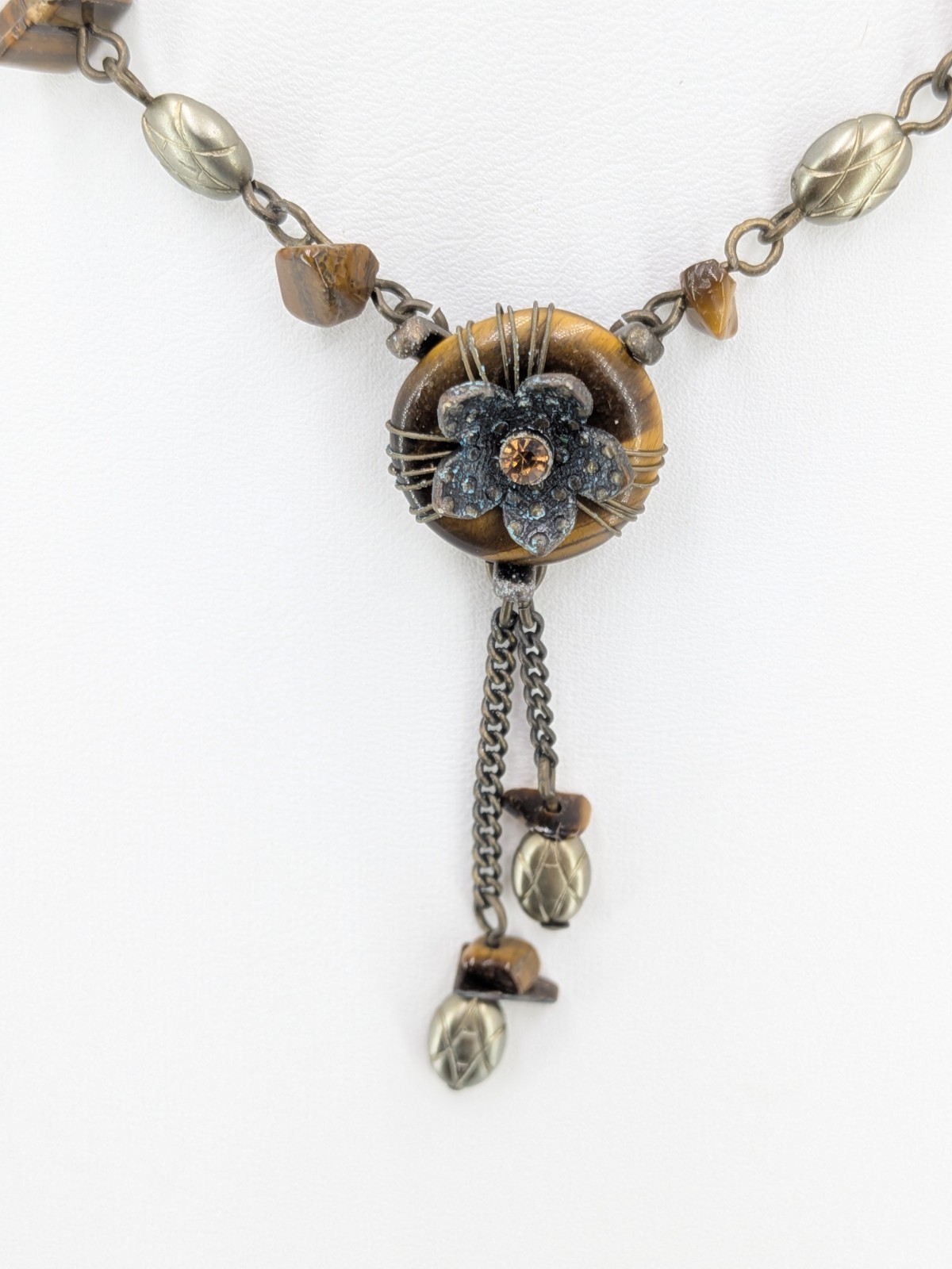 Vintage Avon Tiger Eye Flower Dangle Necklace Brown Stone Bead Chain 15 1/2 In