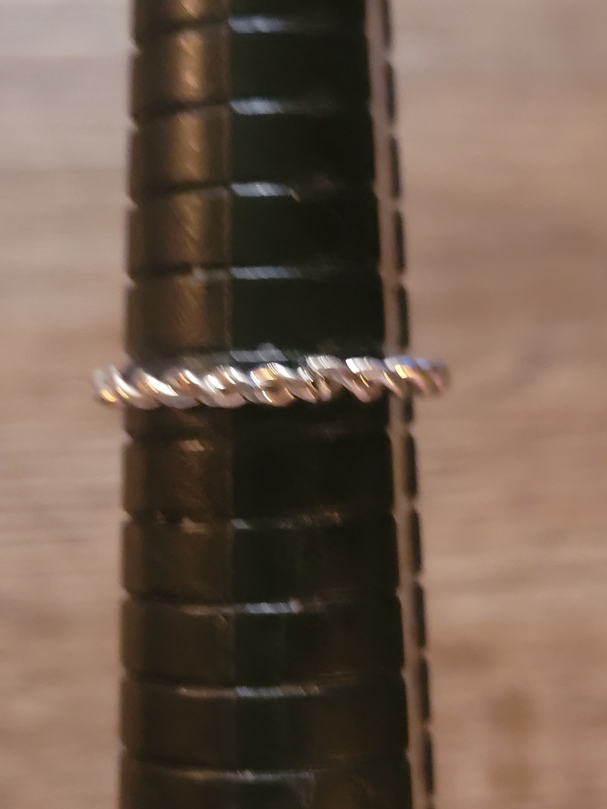 Silvertone Twisted Band Ring Unisex Men’s Women’s Jewelry Size 7.5