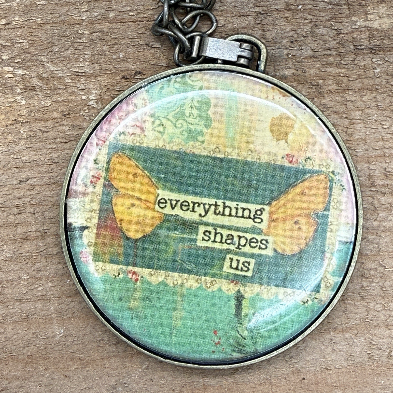 Kelly Rae Roberts DEMDACO Medallion Necklace Inspirational Art Pendant 18”+3”