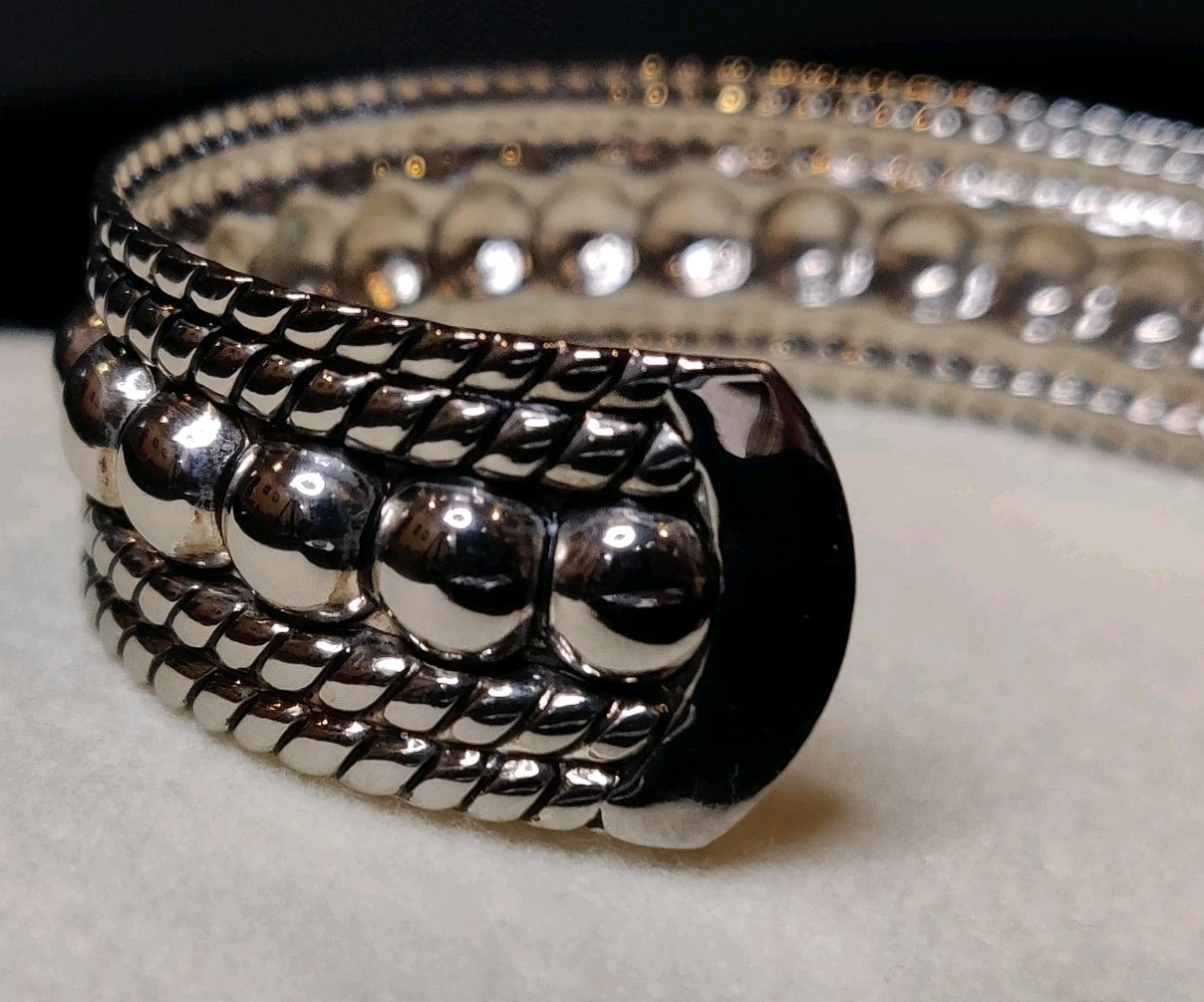 Beautiful Cuff Bracelet Silver Tone Textured 5/8″ Wide x 2.5″ Across Stud BOHO