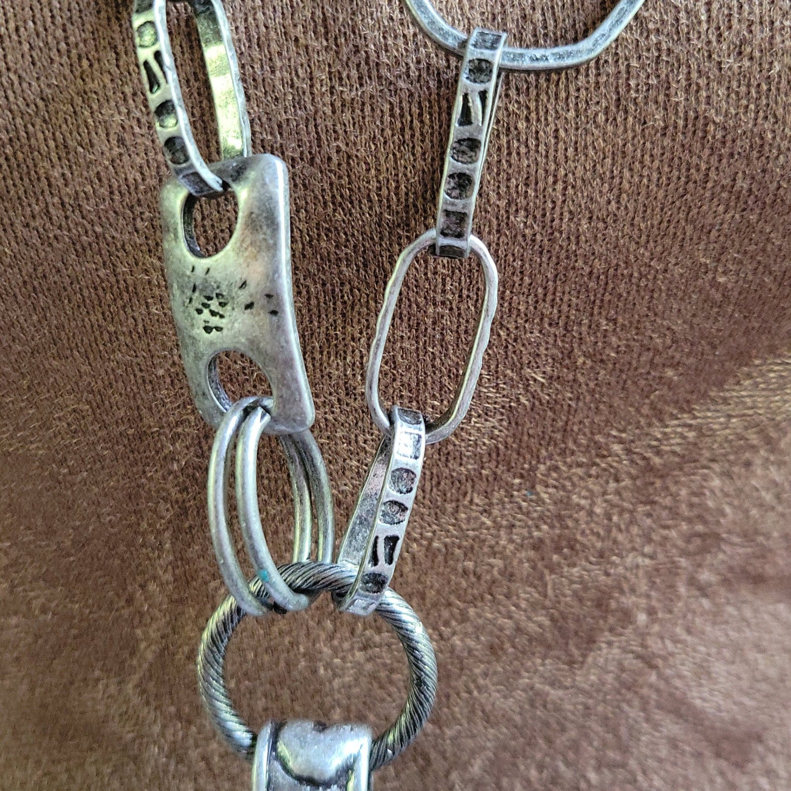 Silver Tone Chunky Mixed Link Heart Pendant Necklace 32″ Whimsical