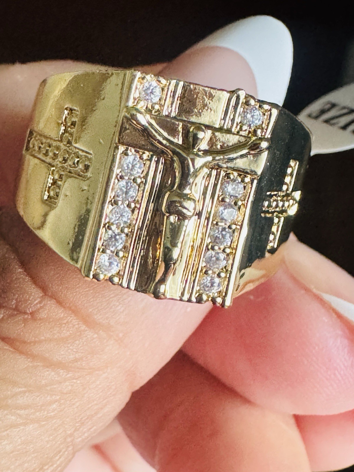 18K Gold Plated Religious Cross Band men’s Ring with Clear Crystals. Size 11.New