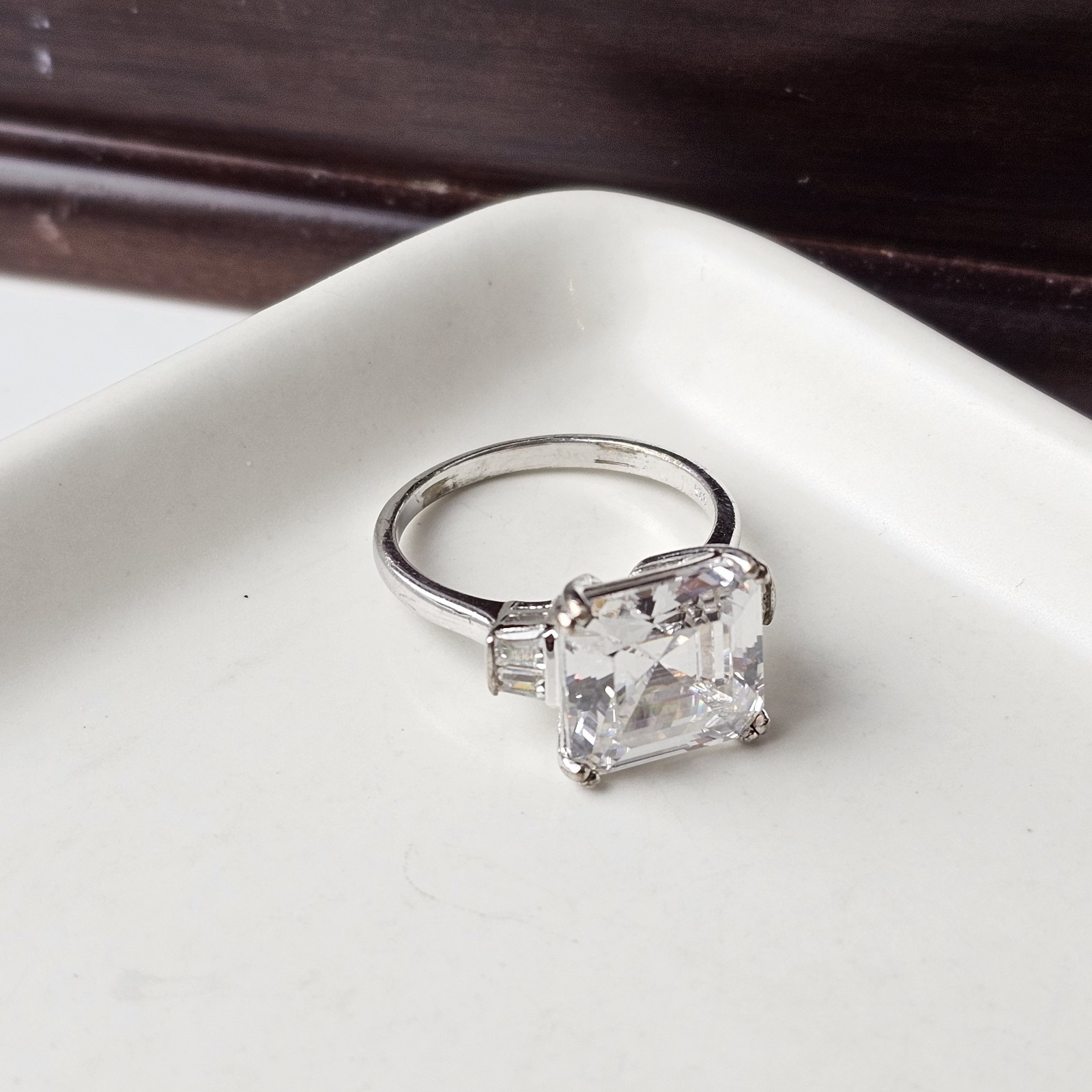 BGE 925 Sterling Silver Asscher Cut Simulated Diamond Ring Size 9.5 – 6.79g
