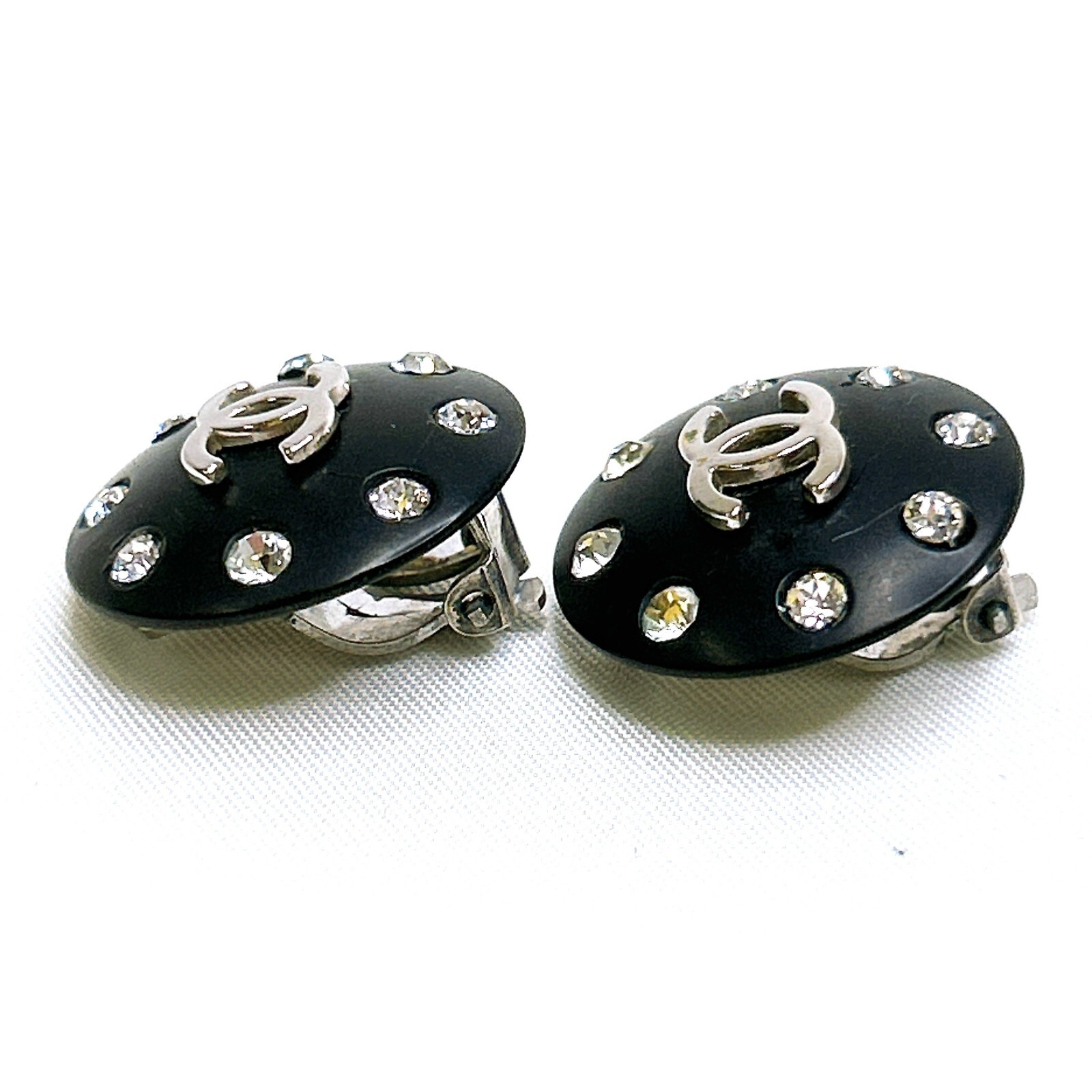 CHANEL Earrings Black CCLogo Rhinestone Round ClipOn Vintage Authentic 96P JAPAN