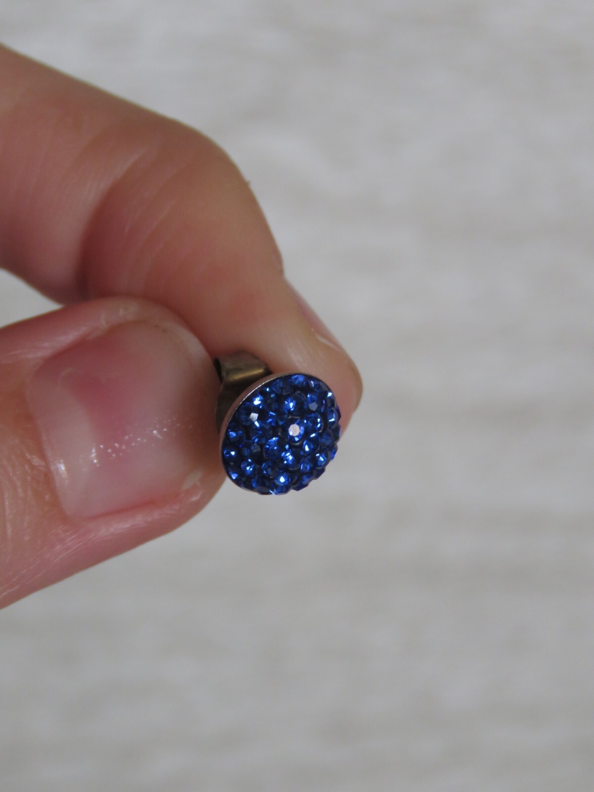 925 ATI CH Sterling Silver Blue Crystal Rhinestone Round Stud Earrings
