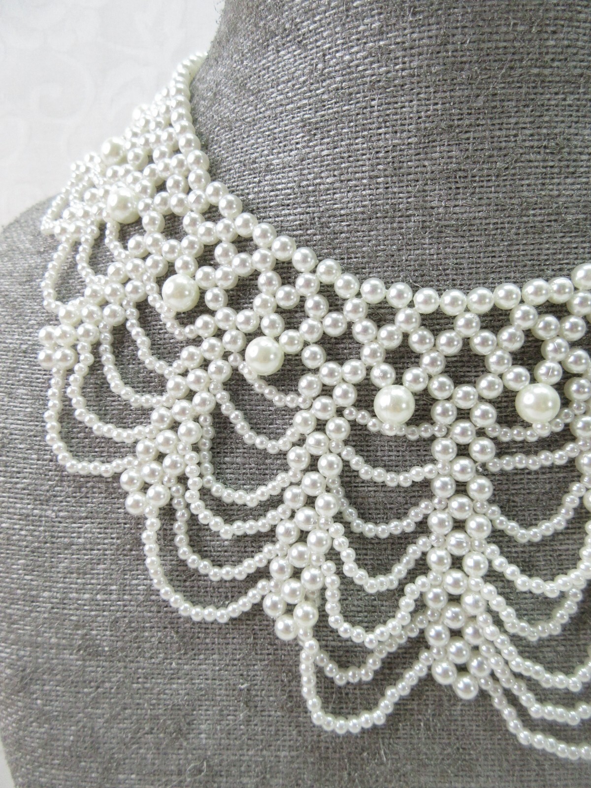 Pearl Collar Necklace Choker Victorian Lace Scalloped Wide Bib Off White PRETTY