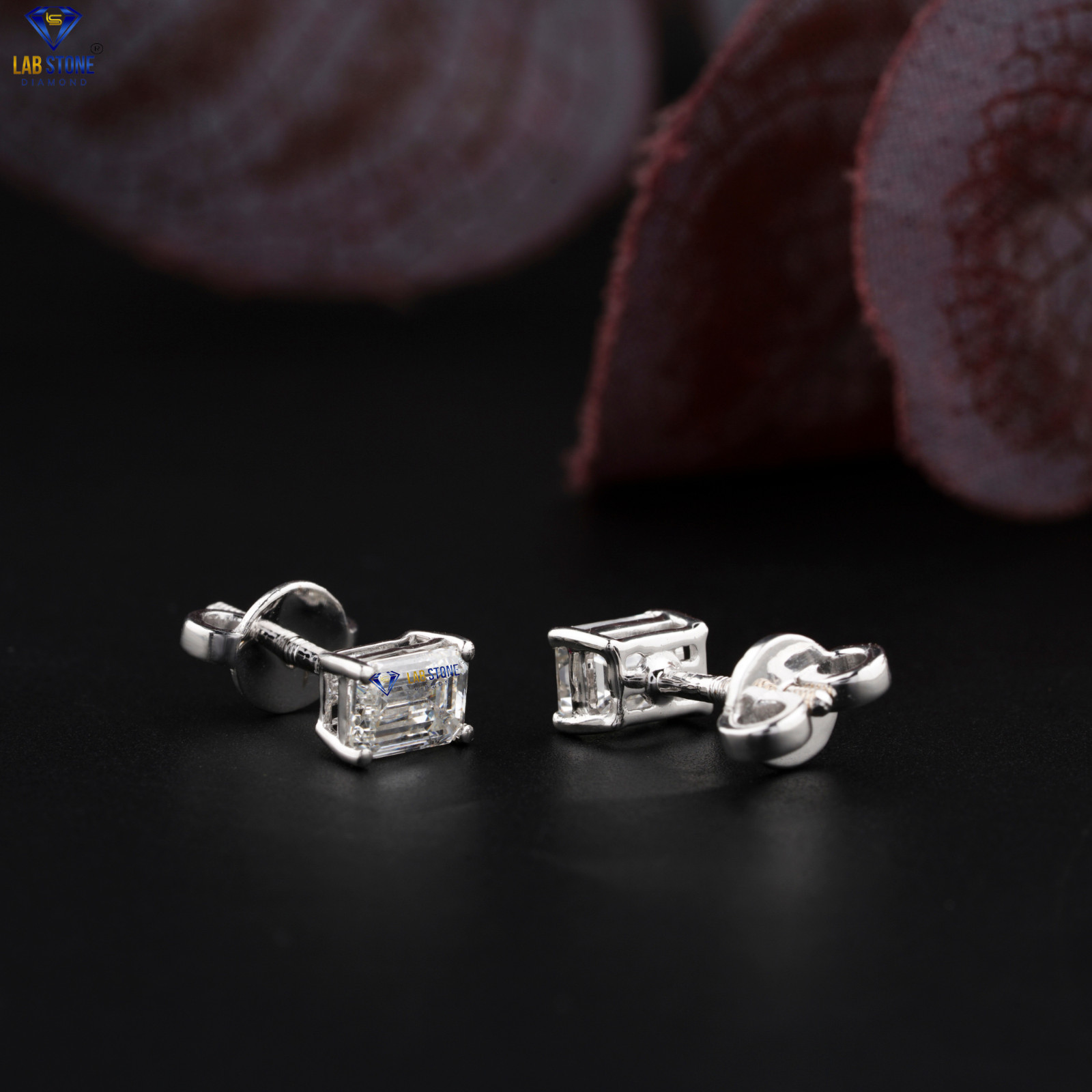 0.93 TDW Emerald Cut Beautifu Earring Moissanite Diamond White Gold 10k Labstone