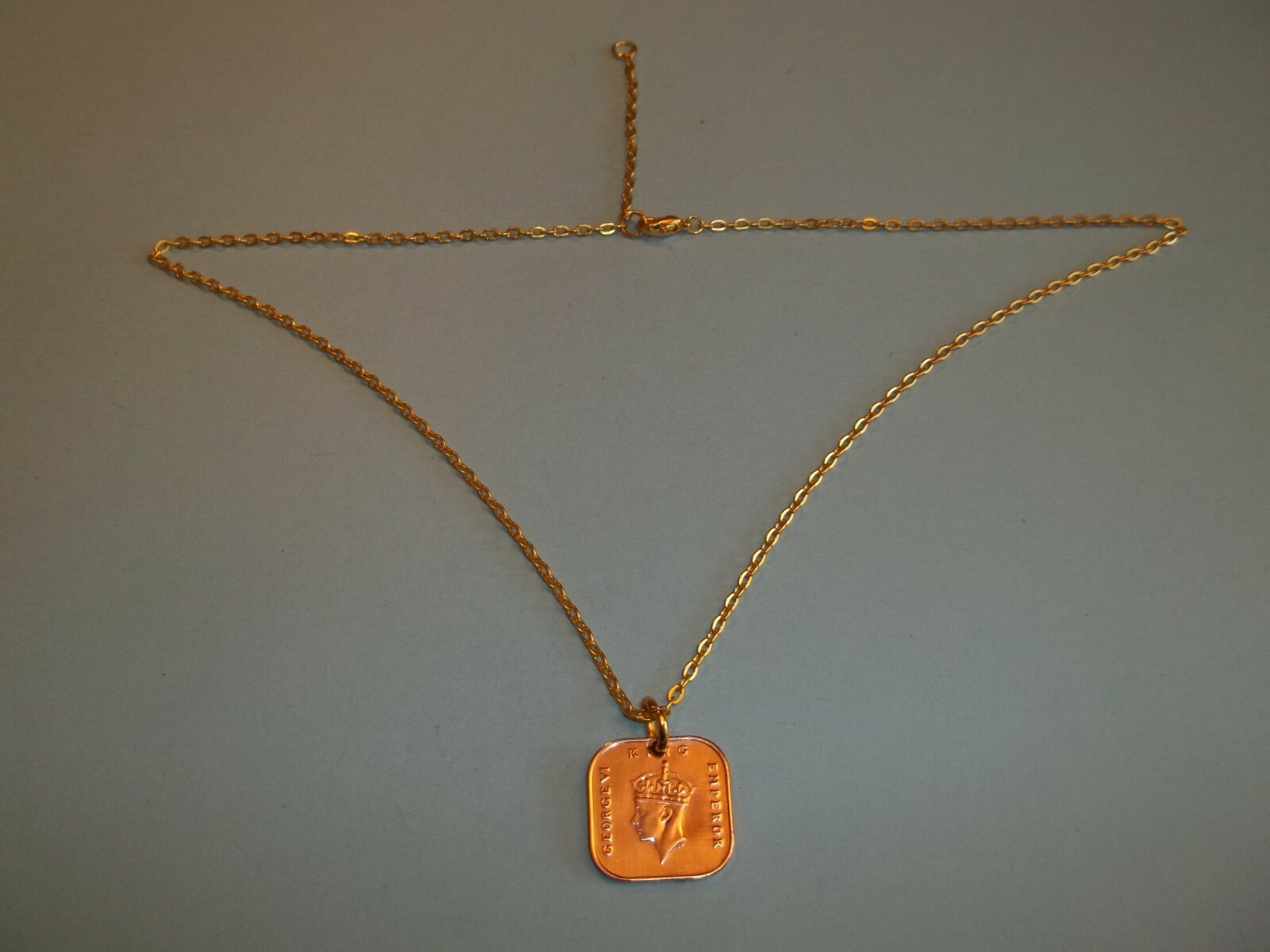 ONE (1) CENT COIN – MALAYA & BRITISH BORNEO GOLD NECKLACE – 1945 – 79th BIRTHDAY