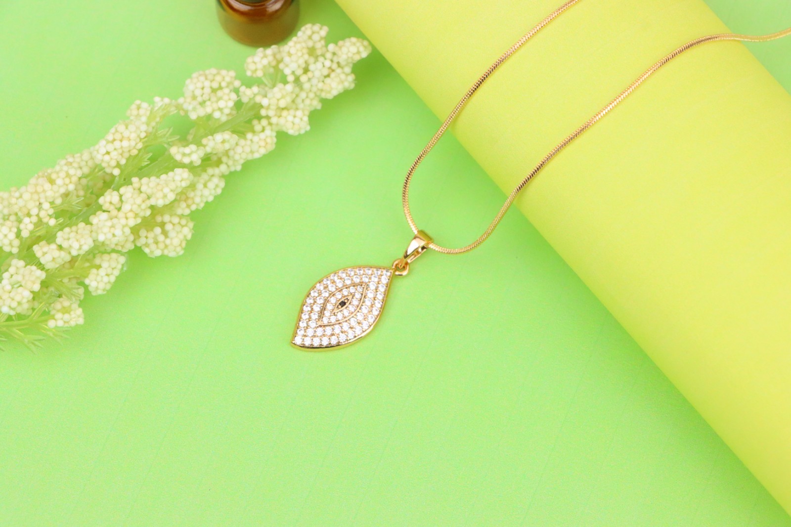 with White and Black Crystal Detail, XPPT1254 Rose Gold Eye Leaf Pendant