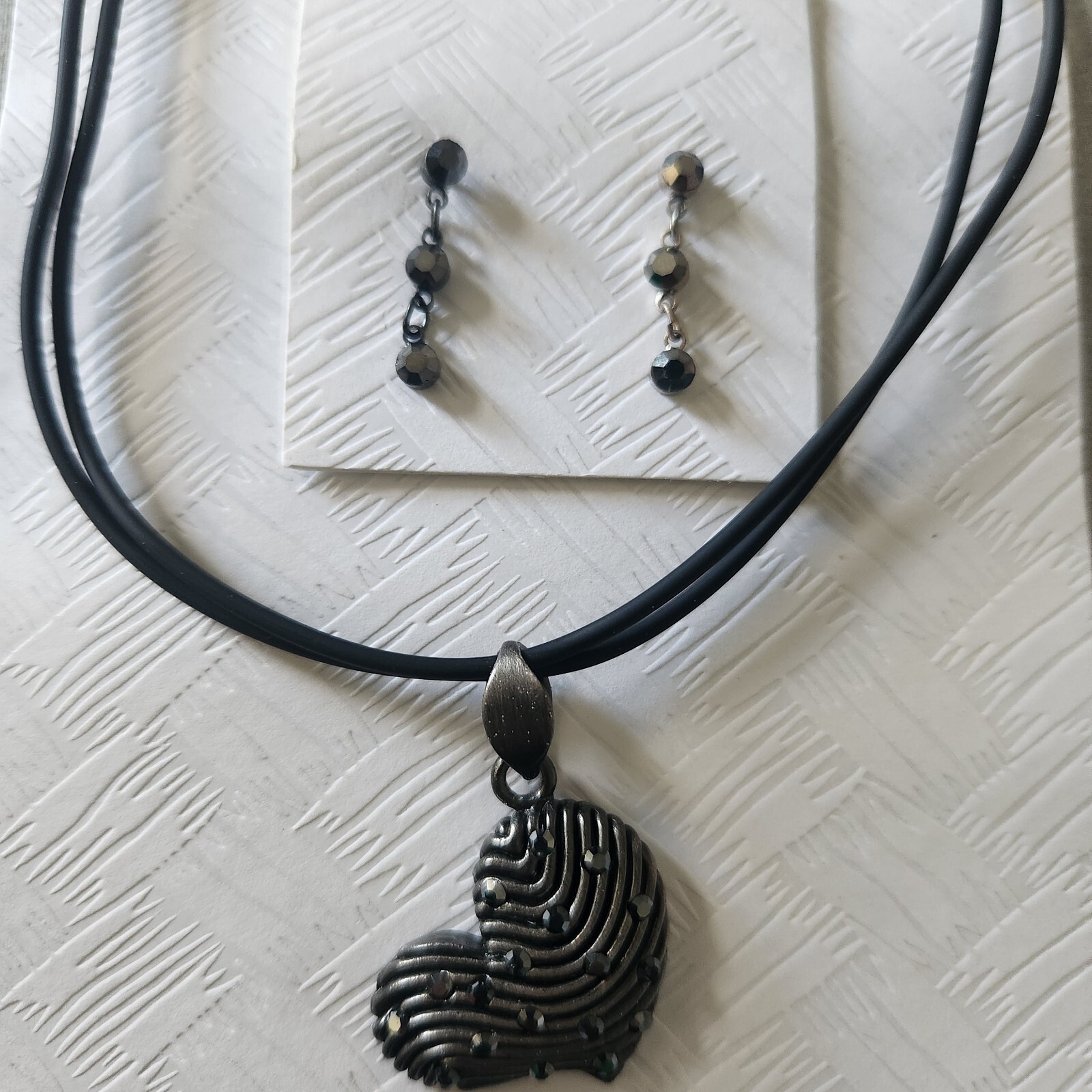 Mia Collection Choker necklace with earring By Kim Min Sun, A’Gaci