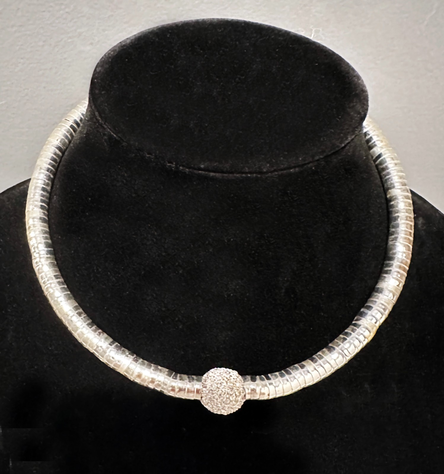 Silvertone ARMADILLO Rhinestone ORB Choker Collar Bold Statement Necklace