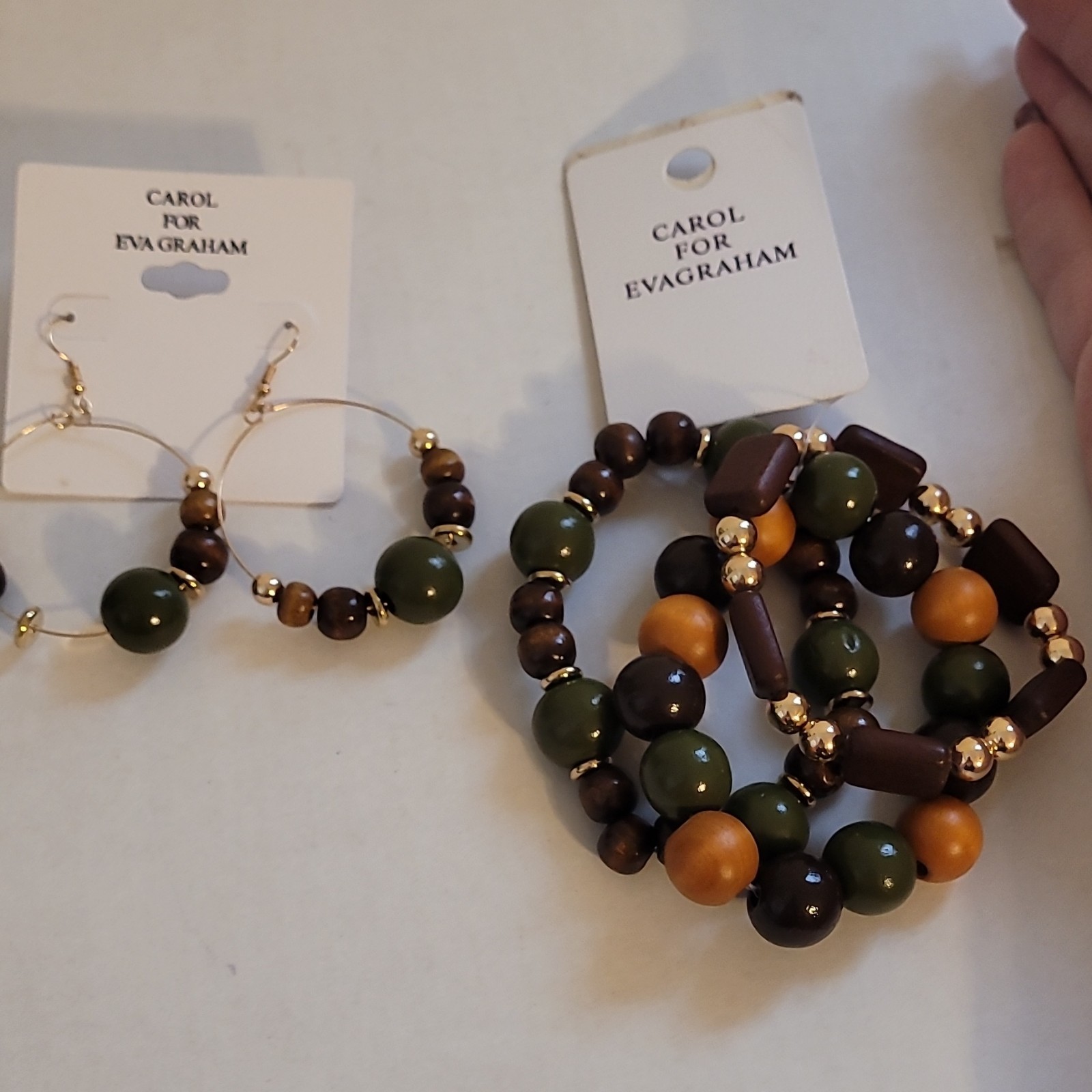 Carol for Eva Graham 3 Stretch Bracelets & Hoop Earrings Beaded Jewelry Set