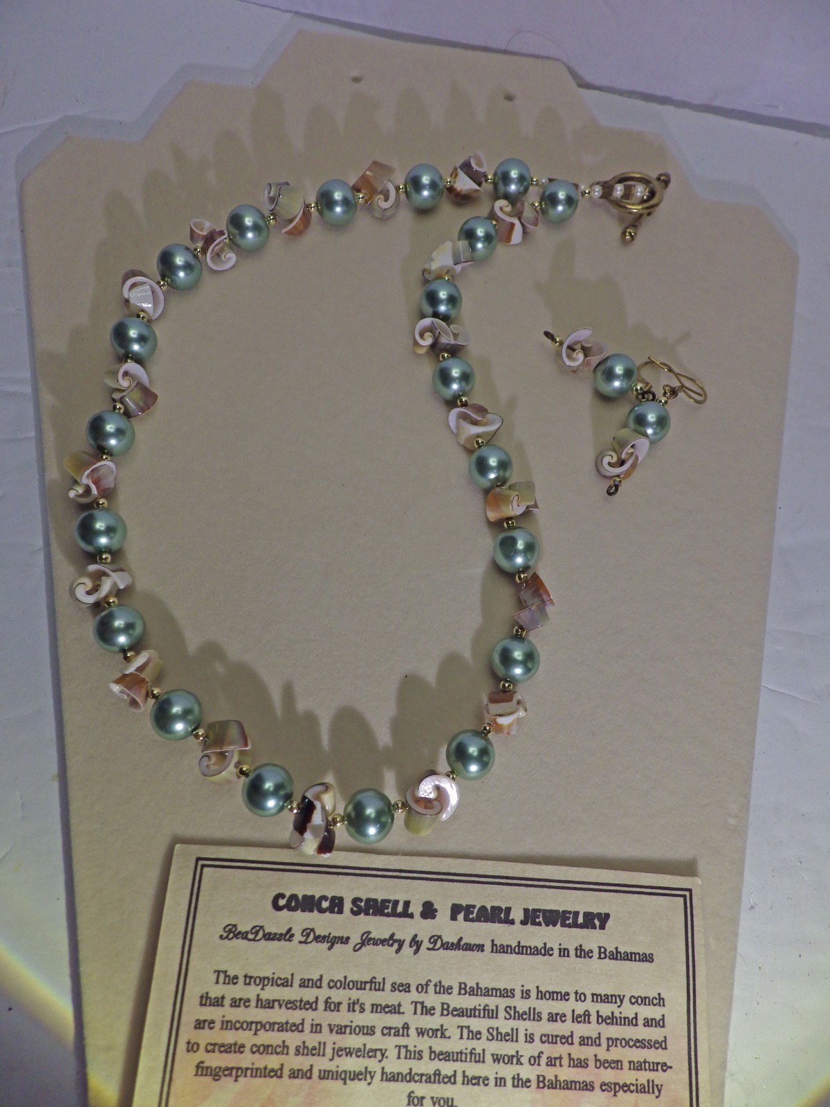 Conch Shell & Fake Green Pearl Beach Necklace & Dangle Earrings Bahamas 620E2