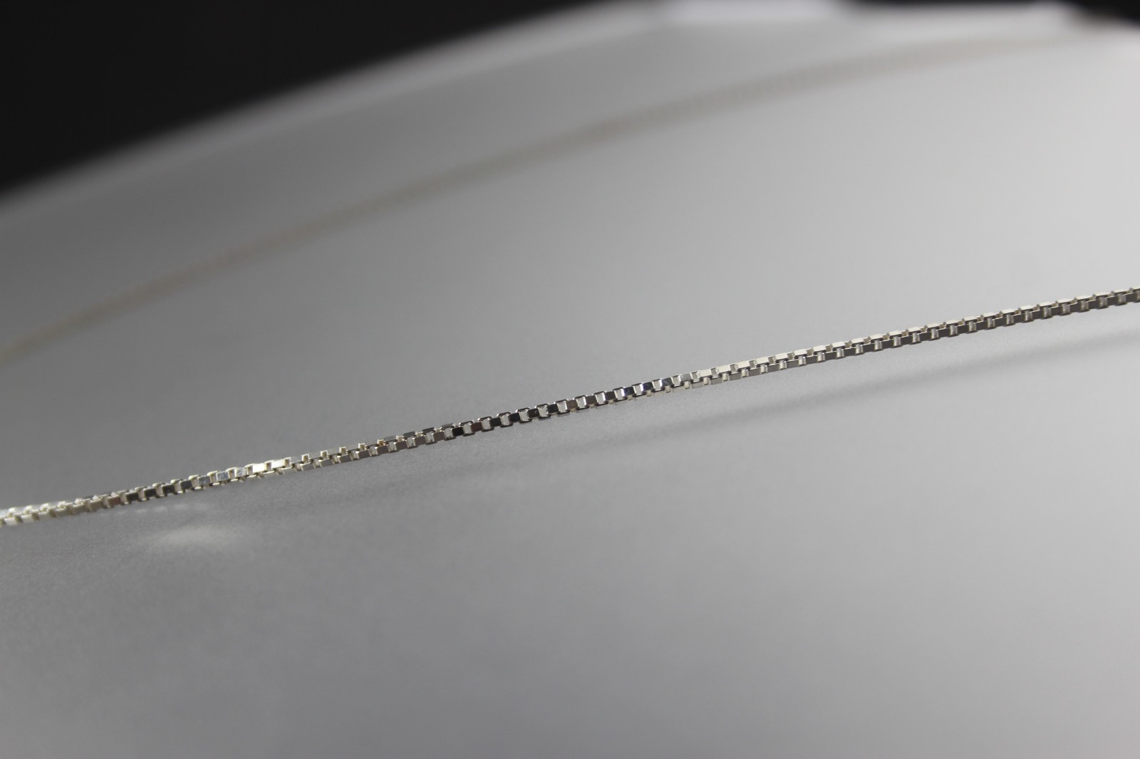 Sterling Silver 925 Box Chain 3.5 Grams, 17″ long, 1/16″ wide(NEC5980x)