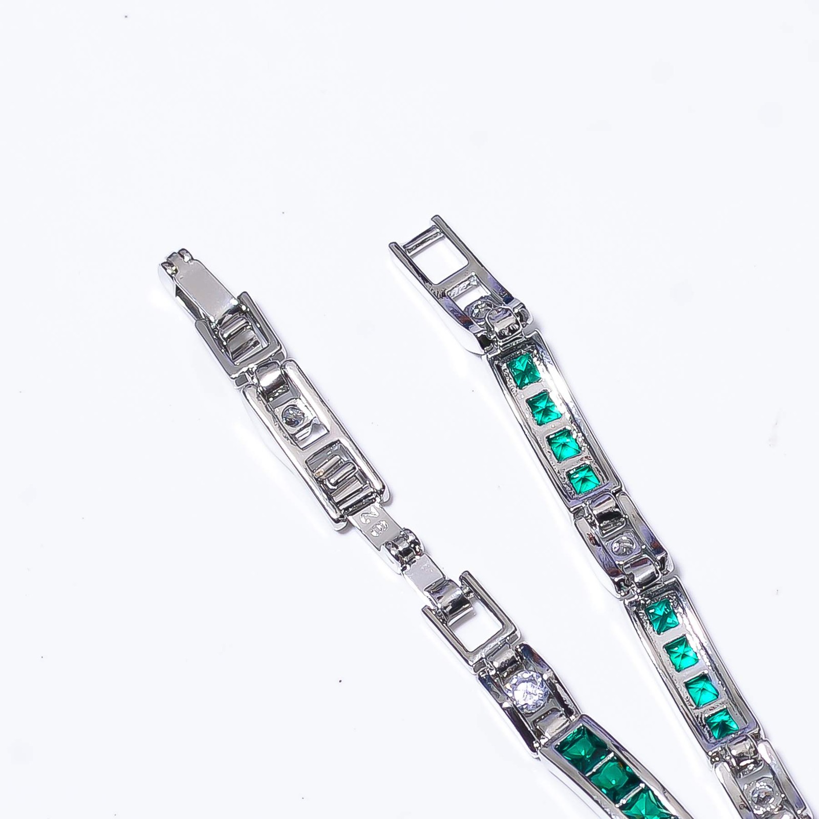 Tsavorite & Cubic Zirconia 925 Sterling Silver Tennis Bracelet 7.99″ B973068826