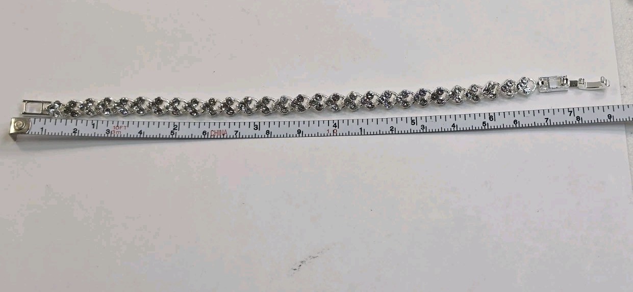 Silver Tone Heart White Crystal Tennis Bracelet Box Clasp 7 in Love Theme