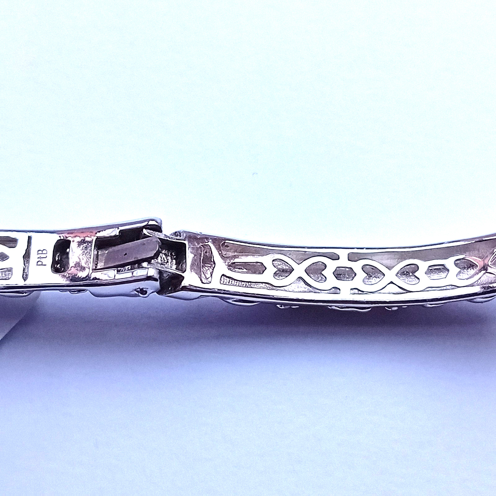 SWAROVSKI CRYSTAL BRACELET BANGLE HINGED CUFF PLATINUM BONDED RED STONE UNWORN