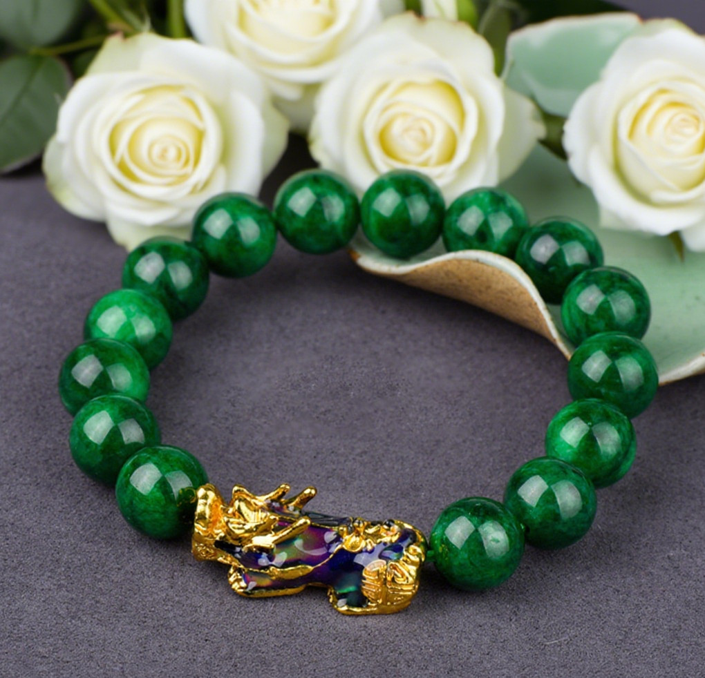 Green Jade Thermochromic Pixiu Stretch Bracelet 10mm Round Crystal Gemstone Bead