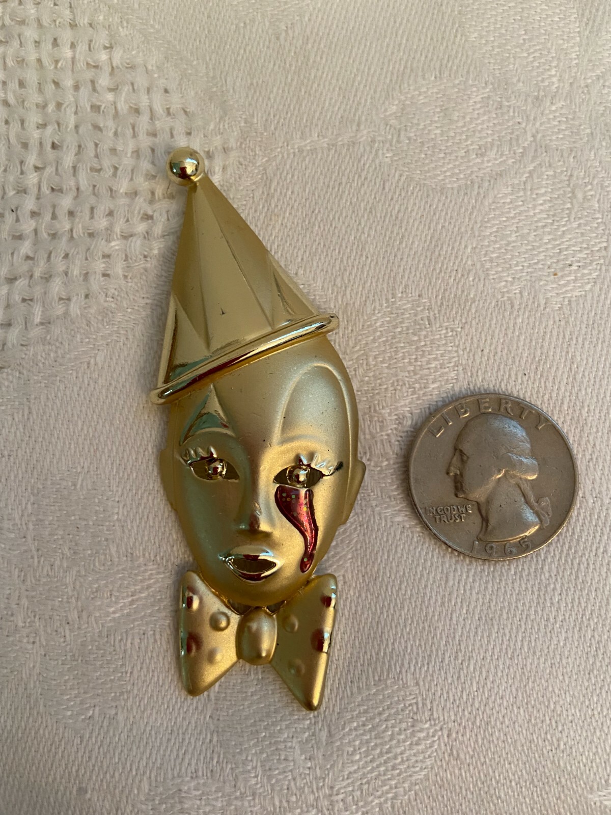 Vintage Brooch CRYING CLOWN HEAD with Hat & Bow Tie Goldtone Pink Enamel Tears