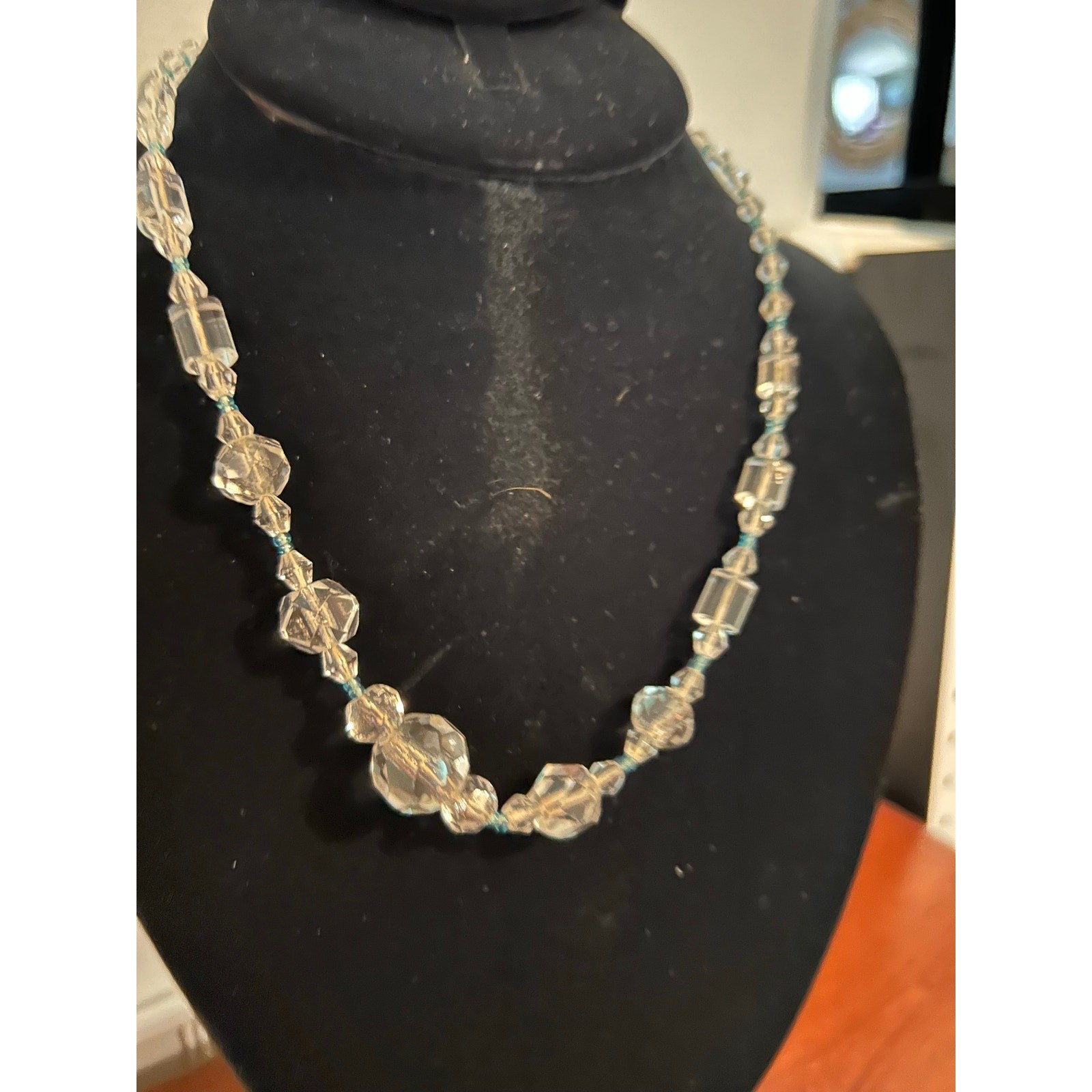 Vintage Aurora Borealis Single Strand Graduated Crystal Necklace 18″