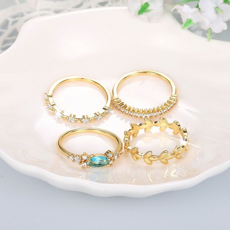ONE SET 4 PCS Fashion Women 18K Gold Plated Blue CZ Sparkling Leaf Band Ring
