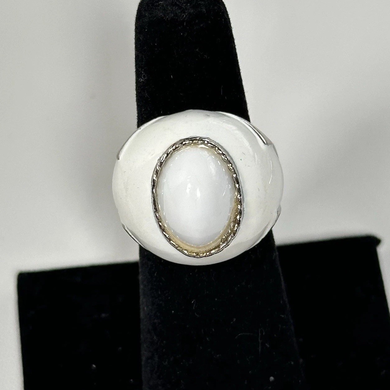 Vintage White Enamel Dome Silver Tone 20mm Wide Size 5 Adjustable