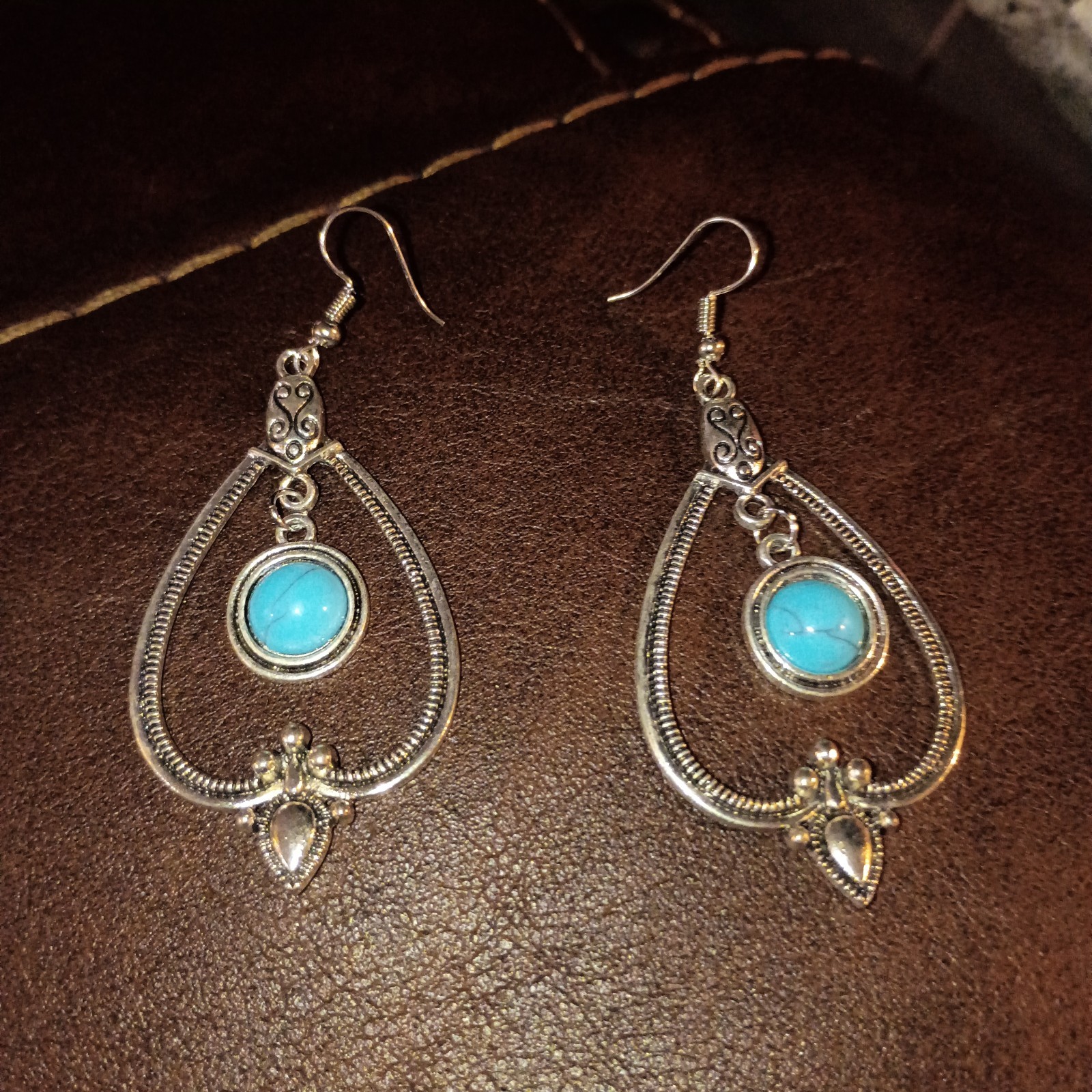 Silver Tone Teardrop Dangle Hook Earrings Round Blue Turquoise Bezel Set