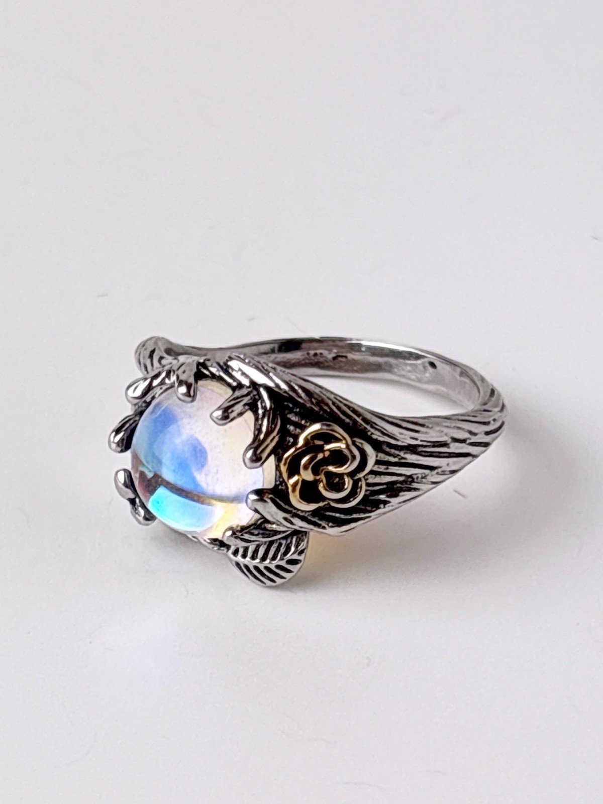 Sterling Silver Flower and Leaf Motif Moonstone Ring in Iridescent Blue Size 7