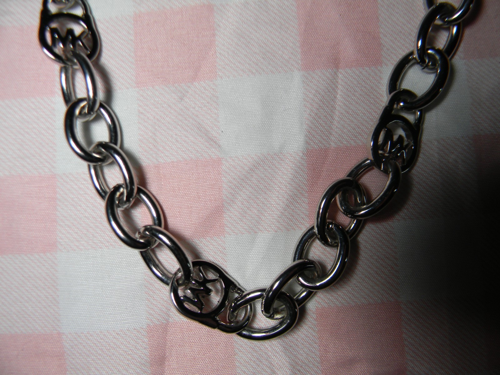 NEW MICHAEL KORS SILVER TONE LONG CHAIN ,MK CHARM NECKLACE