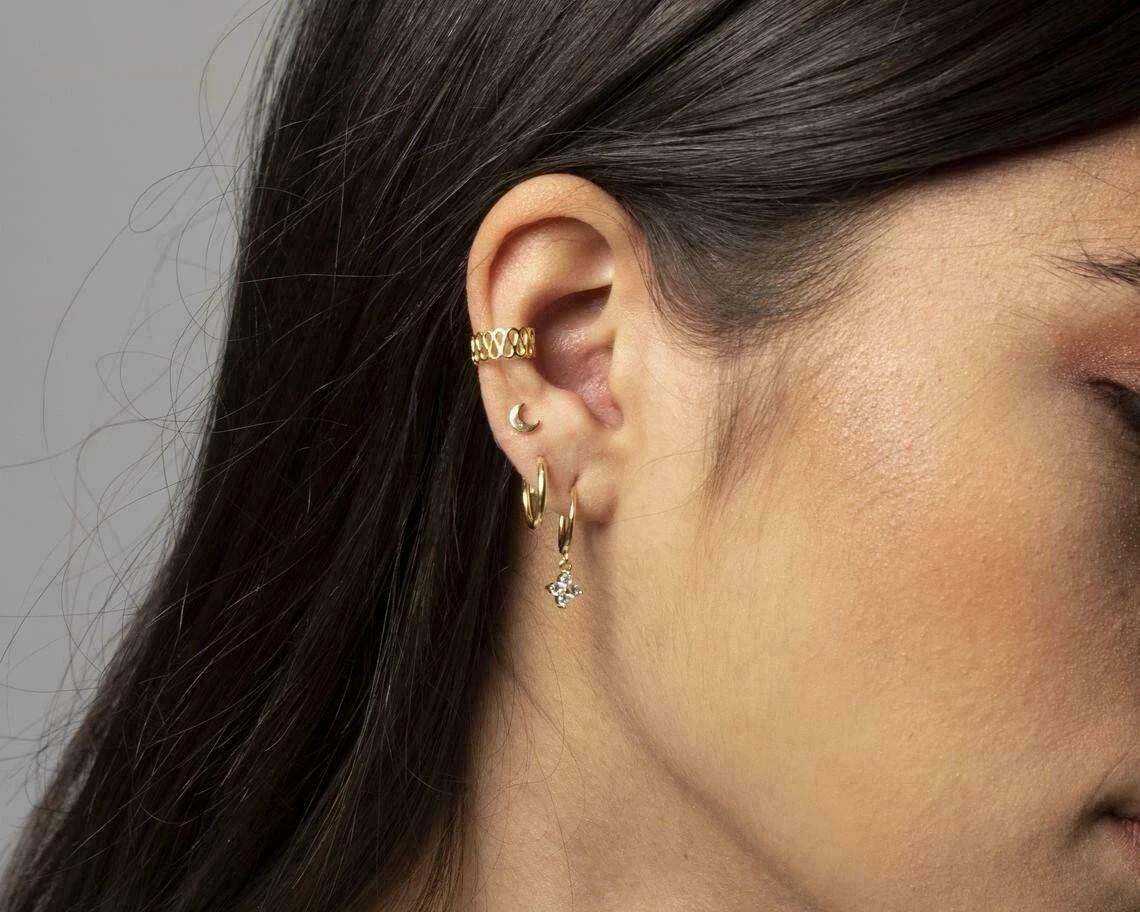 1Ct Round Cut Simulated Diamond Dangle Drop Earrings In 14k Yellow Gold Plated