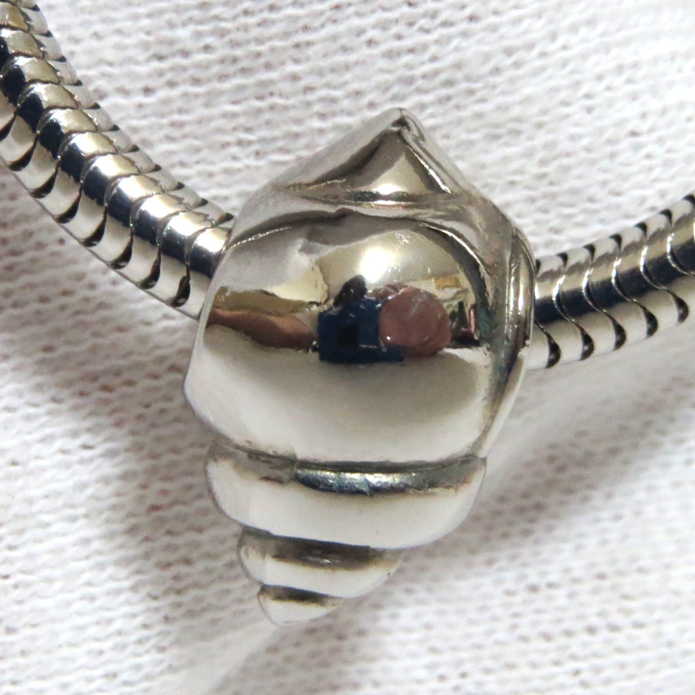 Auth Loewe Shell Charm Pendant Necklace Snake Chain Silvertone 40cm/15.7″ Good i