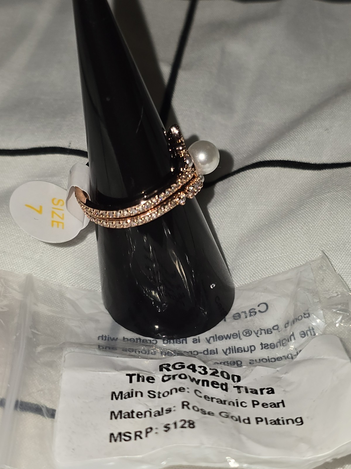 The crowned tiara Ring Bp Size 7 2 ring set Rg43200 Ceramic Pearl on Rose Gold