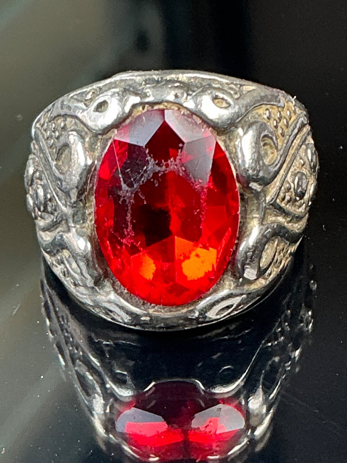 Old Vintage Unique Style Red Gemstone Silver Ring Size 8