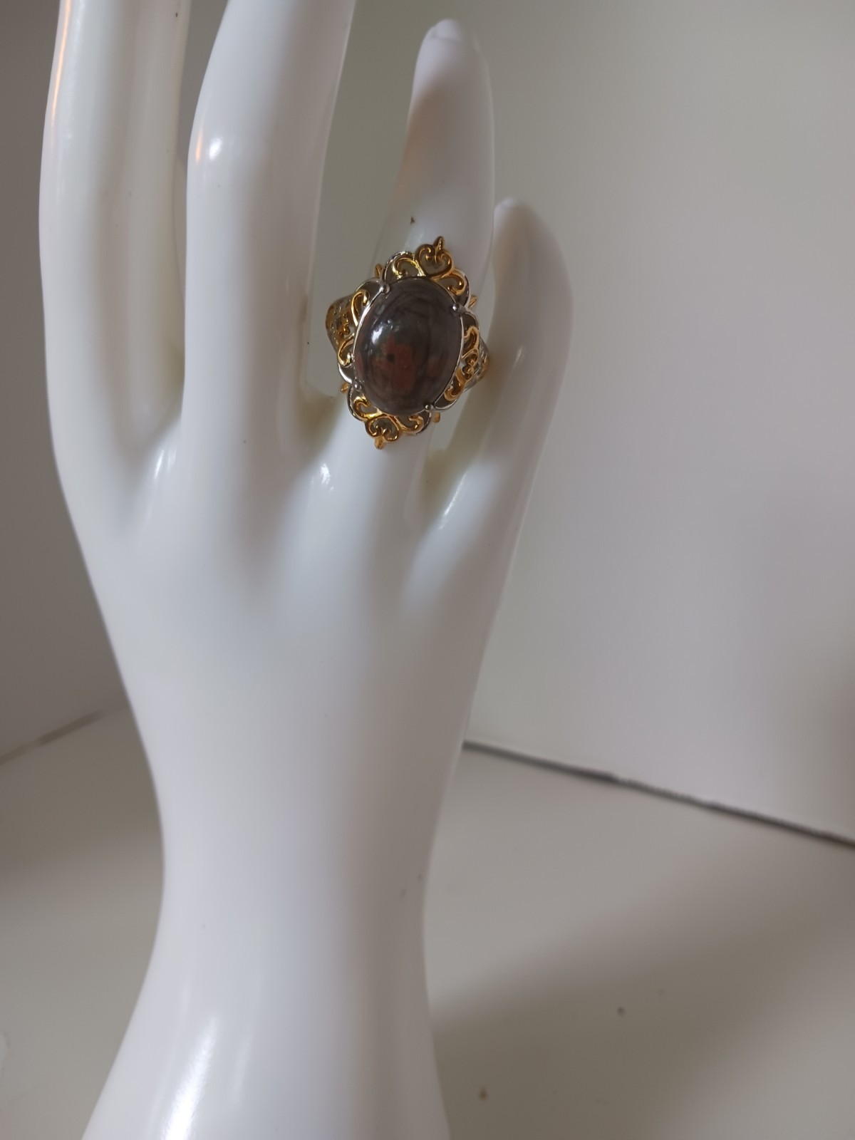 Venus Jasper Ring Size 7. In 18K YG Plated & Platinum Bond 11ctw.