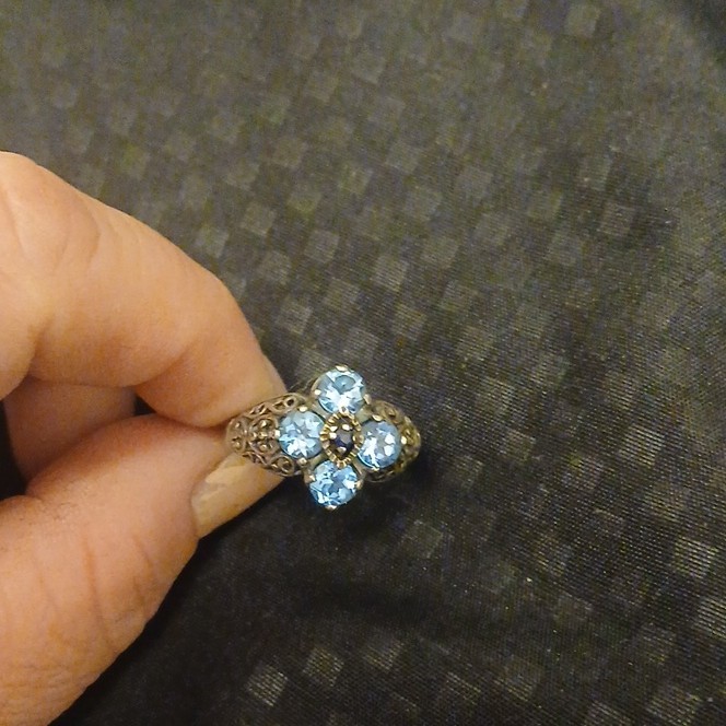 Silver Blue Crystal Flower Cluster Cocktail Ring Size 8 Prong Set Stackable