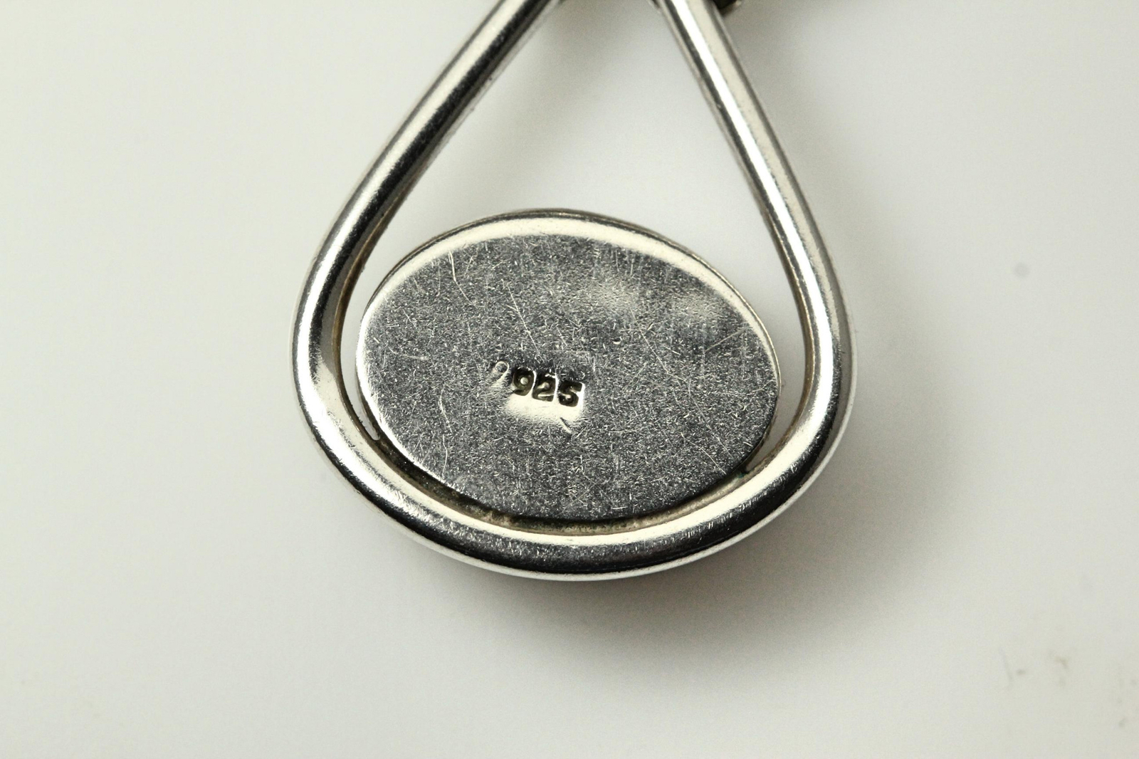 925 Sterling Silver Oval Red Carnelian Stone Pendant 13.3 Grams (PEN6298)