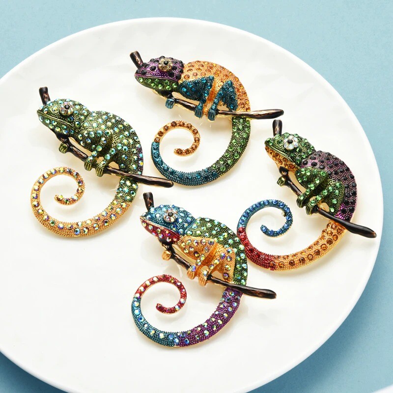 Wholesale Rhinestone Chameleon Brooch Lizard Pin Office Party Gifts Hot Sale