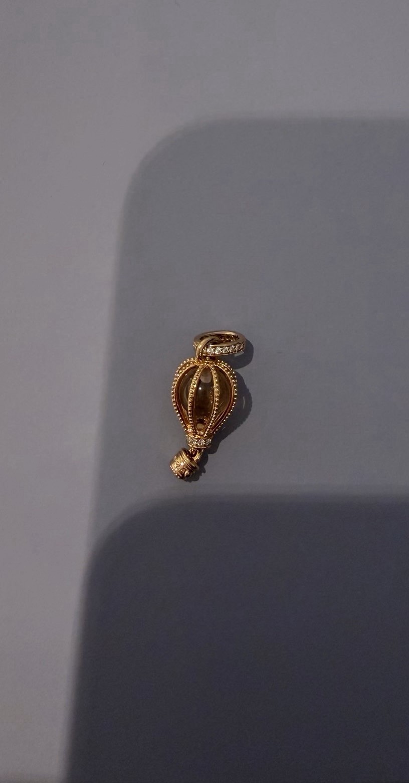 Pandora rose gold pink hot air balloon charm.