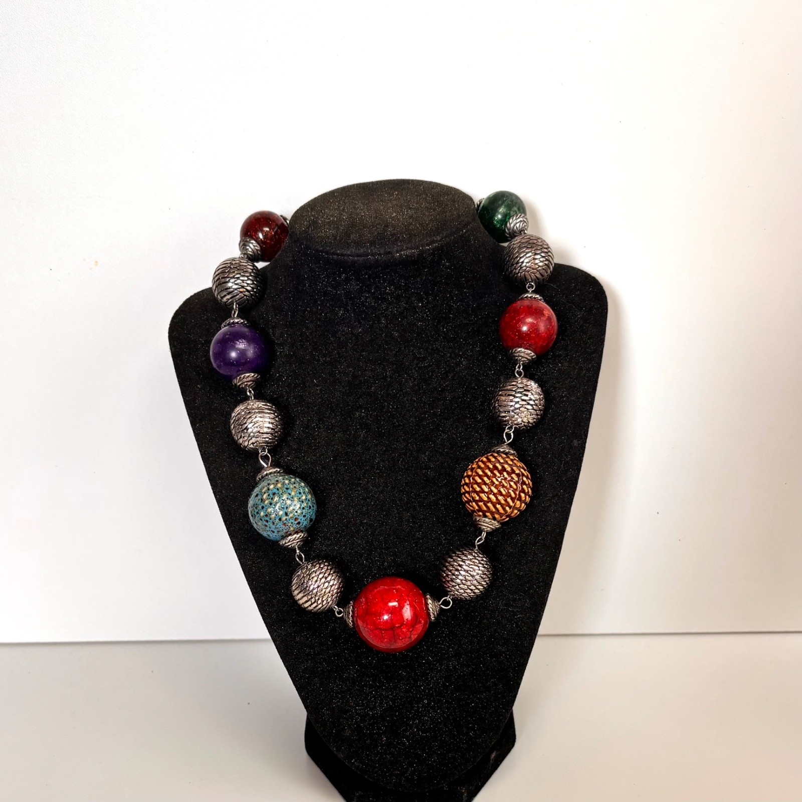 NECKLACE multicolor acrylic ceramic bead silvertone metal yarn ball beads chunky