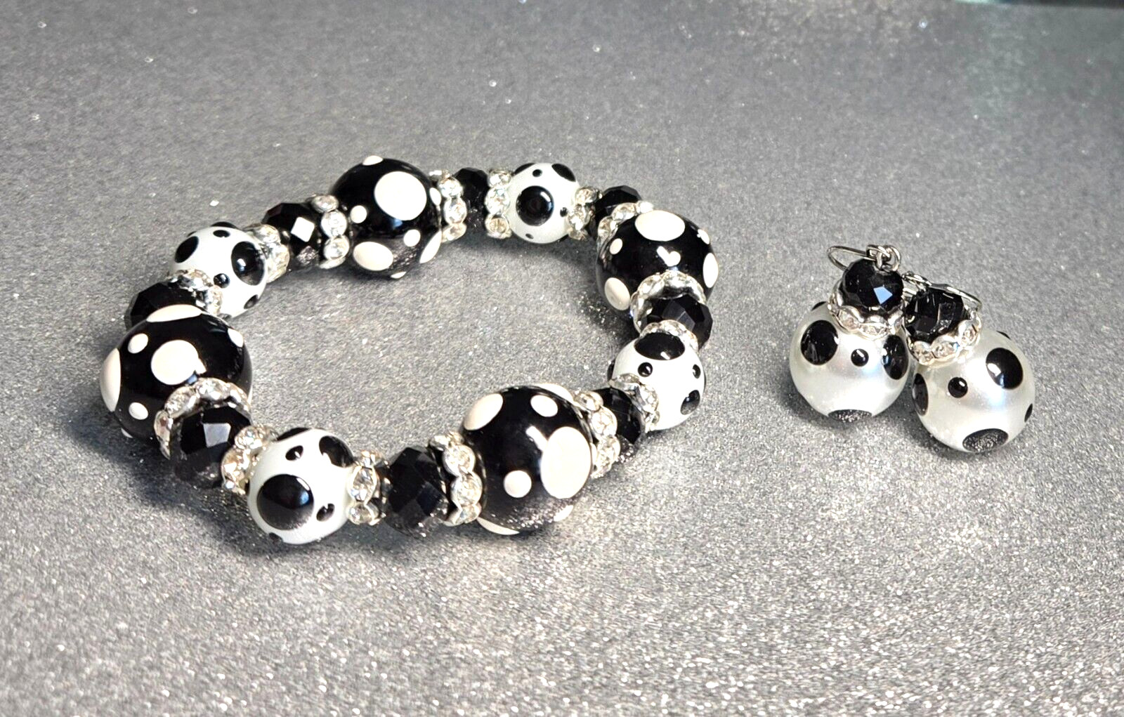 Polka Dot Bracelet Earring set Black Classic Bracelet for Women Beaded Stretch