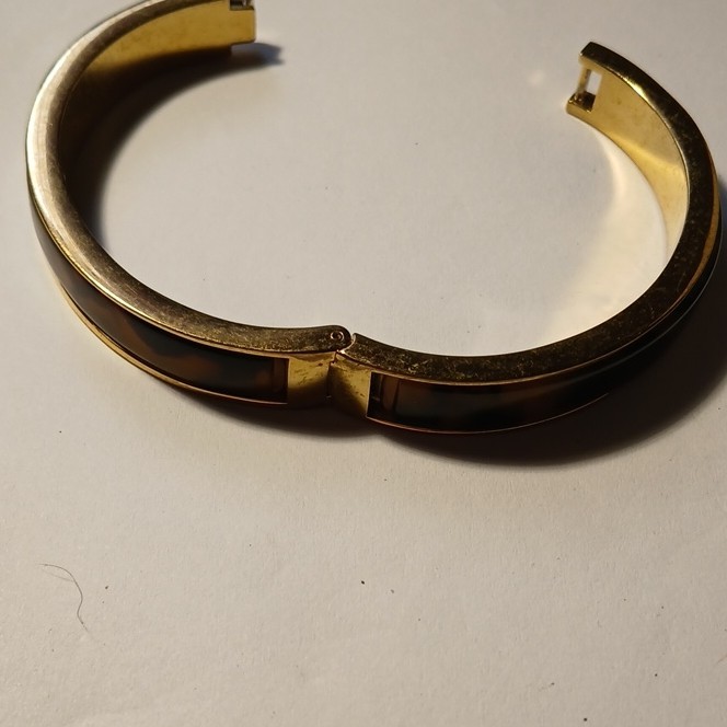 J. Crew tortoise shell pattern bangle bracelet in gold and brown metal plastic