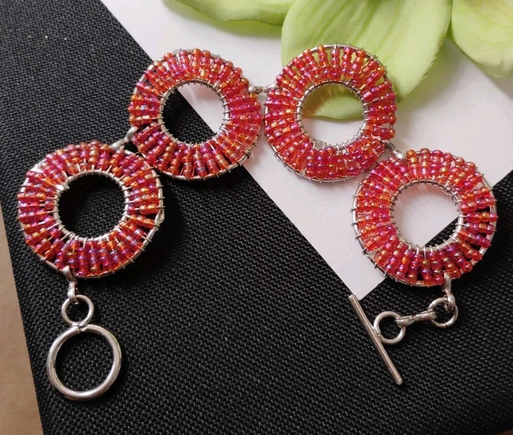 Iridescent SALMON/PINK Glass Seed Bead Woven Link Silver Plate Bracelet!