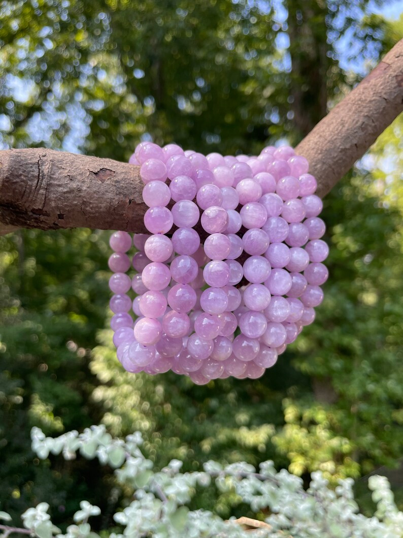 Wholesale 5 Pcs Natural Kunzite 8mm 6.7″ Crystal Healing Stretch Bracelet