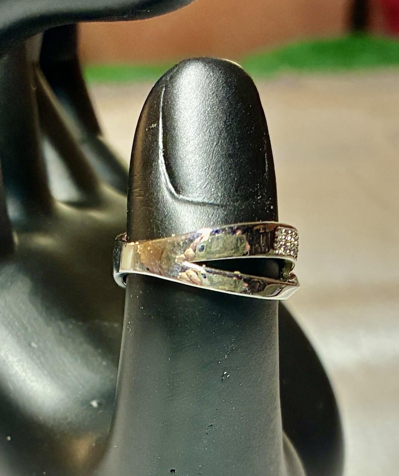 White Sapphire Cubic Zirconia in a 9.25 Sterling Silver Infinity Band Size 9.0