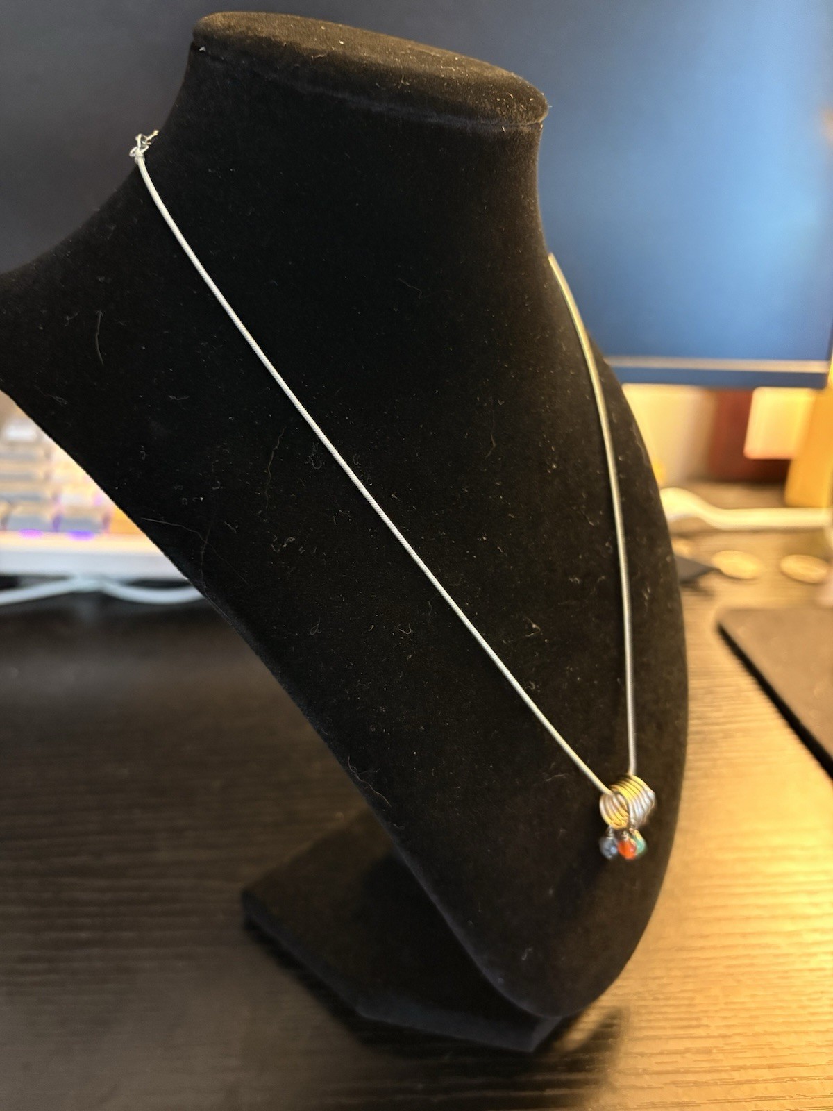 Graziano Silver Tone Bead Pendant Necklace 16″ with 2.5″ Extender