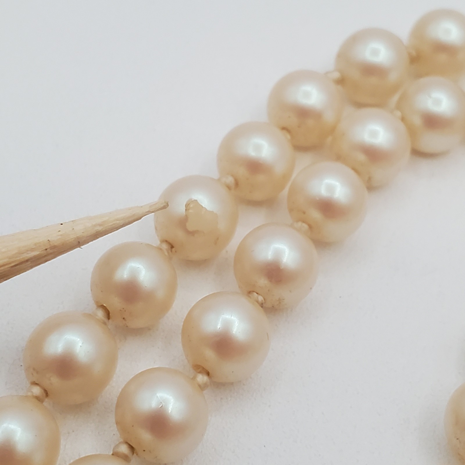 VTG Necklace 36in Opera Length Long Ivory Faux Pearl Knotted Single Strand FLAW